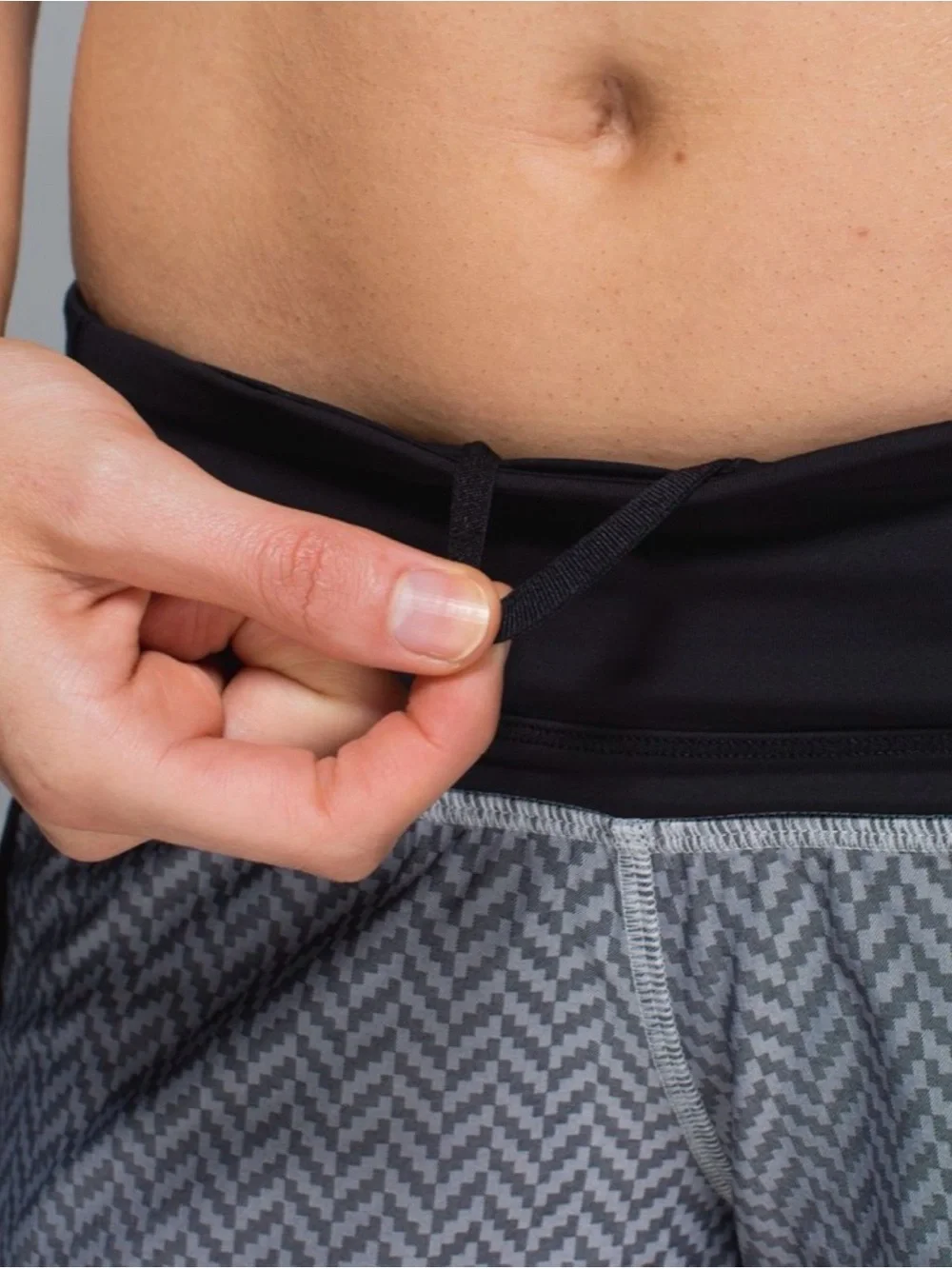 Lululemon Run Times Short *2 Giant Herringbone Swift Black White 6